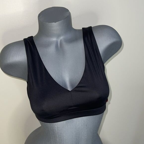 Victoria’s Secret VSX Sport Bra Wire free Unlined. Size Small. NWT - Picture 3 of 14